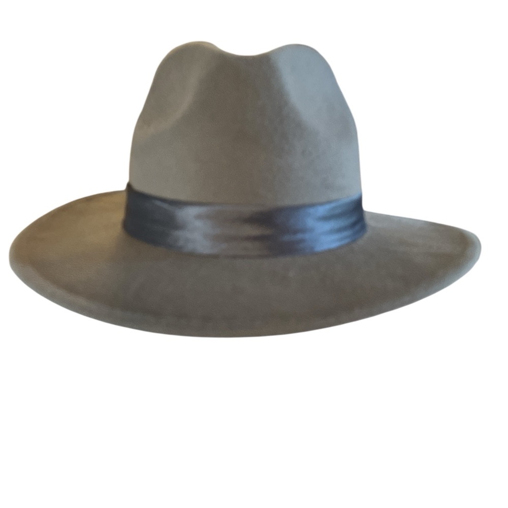 Torrid Gray Felt Fedora Wide Brim Hat w/sliver ribbon bow